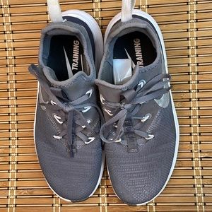 Nike Free Women’s Sz 7 gray
